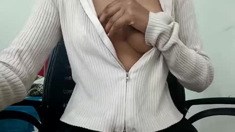 crezy_girl_0143 online show from 11.03.25