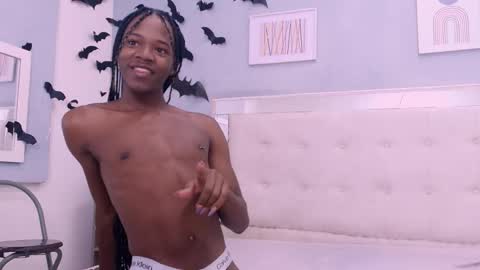 CriisBrown  online show from 11.03.25