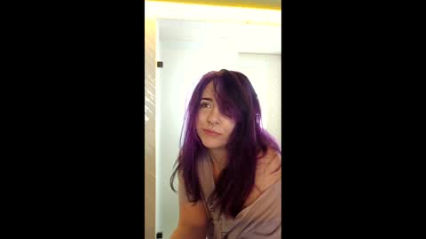 Snapshot of crimsonkitten chatting on 05.11.26 Crimson Kitten online show from 05.11.26