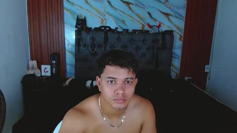 CRISANDMERY online show from 11.24.25