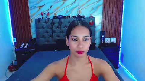 CRISANDMERY online show from 03.03.26