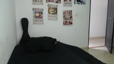 Snapshot of criscamiloo chatting on 04.14.26 criscamiloo online show from 04.14.26