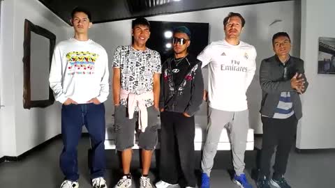 Snapshot of crismens chatting on 10.02.25 crismens online show from 10.02.25