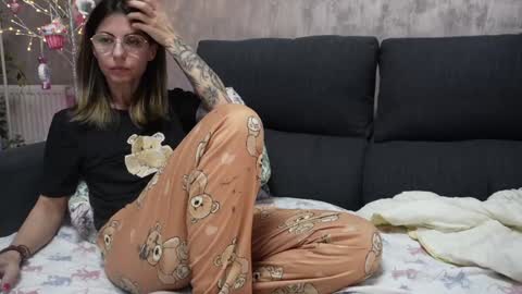 crissy_love online show from 01.05.25