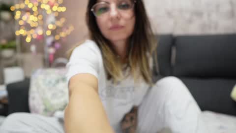 crissy_love online show from 01.21.25