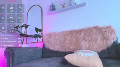 Cristal  online show from 12.18.24