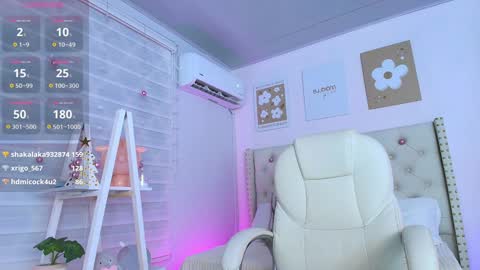 Cristal  online show from 12.24.24