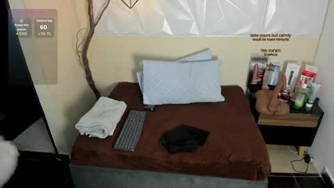 Cristal yours Milf online show from 04.13.26