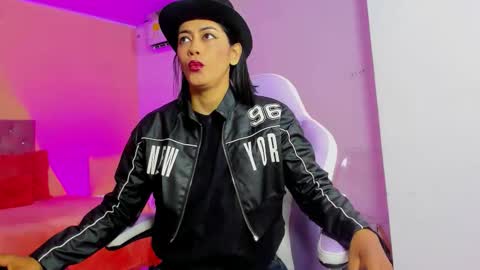 Cristal online show from 10.31.25