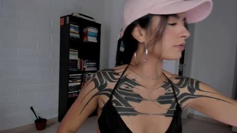 Cristal  online show from 02.16.26