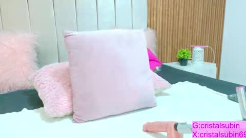 Snapshot of cristal_subin69 chatting on 11.04.25 STEFANYIG cristalsubin online show from 11.04.25