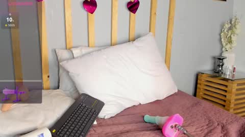 Cristal Cute  online show from 02.22.25