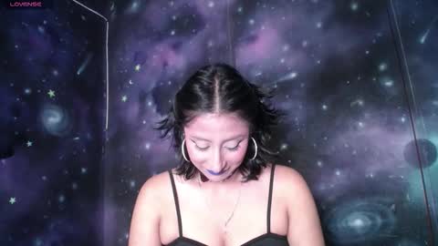 Cristal de Leon online show from 09.12.25