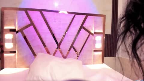 cristin  online show from 02.06.26