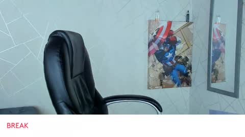 Snapshot of cristian_walker chatting on 01.05.25 cristian walker online show from 01.05.25