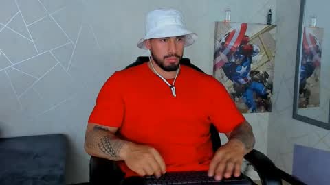 Snapshot of cristian_walker chatting on 01.08.25 cristian walker online show from 01.08.25