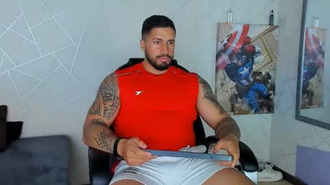 Snapshot of cristian_walker chatting on 01.08.25 cristian walker online show from 01.08.25