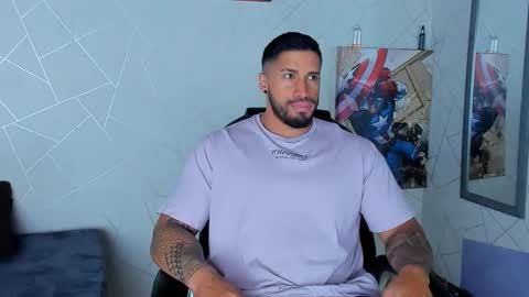 Snapshot of cristian_walker chatting on 01.15.25 cristian walker online show from 01.15.25