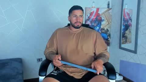 Snapshot of cristian_walker chatting on 01.20.25 cristian walker online show from 01.20.25