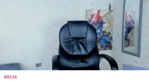 Snapshot of cristian_walker chatting on 01.24.25 cristian walker online show from 01.24.25