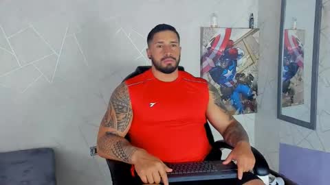 Snapshot of cristian_walker chatting on 01.25.25 cristian walker online show from 01.25.25