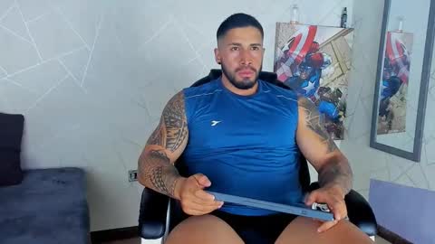 Snapshot of cristian_walker chatting on 01.27.25 cristian walker online show from 01.27.25