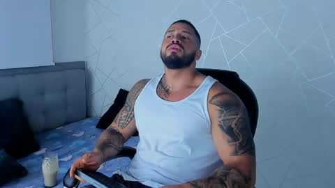 Snapshot of cristian_walker chatting on 02.04.25 cristian walker online show from 02.04.25