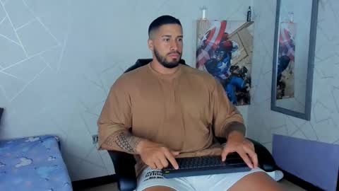 Snapshot of cristian_walker chatting on 02.11.25 cristian walker online show from 02.11.25