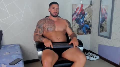 Snapshot of cristian_walker chatting on 02.13.25 cristian walker online show from 02.13.25