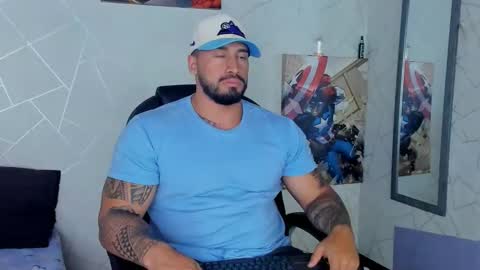 Snapshot of cristian_walker chatting on 02.24.25 cristian walker online show from 02.24.25