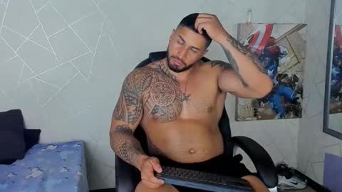 Snapshot of cristian_walker chatting on 03.12.25 cristian walker online show from 03.12.25