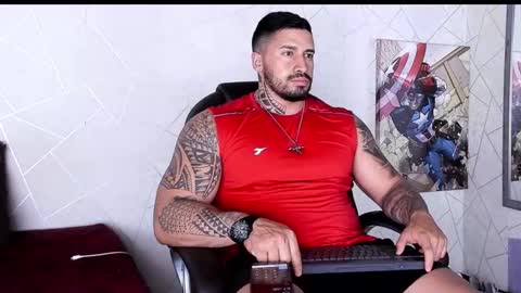 Snapshot of cristian_walker chatting on 10.05.25 cristian walker online show from 10.05.25