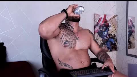 Snapshot of cristian_walker chatting on 10.06.25 cristian walker online show from 10.06.25