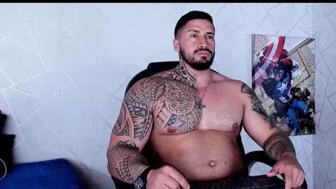 Snapshot of cristian_walker chatting on 10.13.25 cristian walker online show from 10.13.25