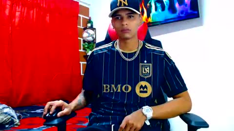 Snapshot of cristiantayron chatting on 06.29.26 cristian online show from 06.29.26