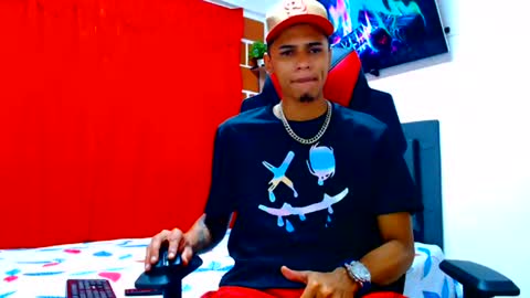Snapshot of cristiantayron chatting on 07.31.26 cristian online show from 07.31.26