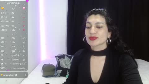 Cristina online show from 12.29.24