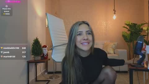 Snapshot of cristinavegas chatting on 12.12.24 ....... online show from 12.12.24