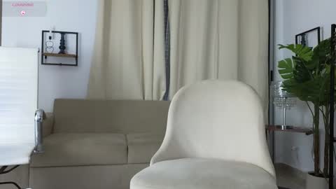 Snapshot of cristinavegas chatting on 09.11.25 ....... online show from 09.11.25