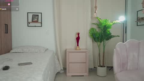 Snapshot of cristinavegas chatting on 11.05.25 ....... online show from 11.05.25