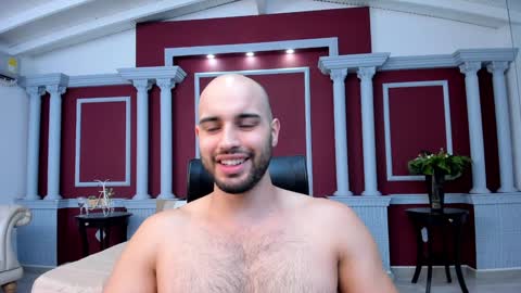 Cristobal Alzate online show from 01.04.25