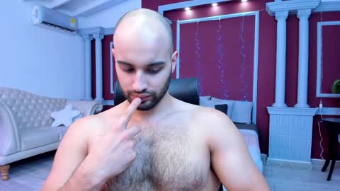 Cristobal Alzate online show from 01.28.25