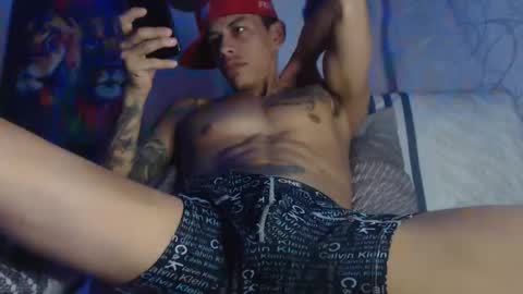 Snapshot of cristofer_dick5511 chatting on 10.02.25 criistofer online show from 10.02.25