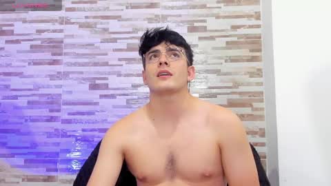Snapshot of cristopher_russo chatting on 05.15.26 CRISTOPHER online show from 05.15.26