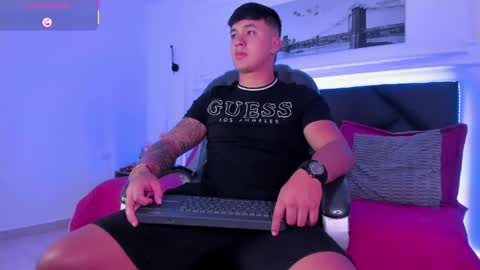 Cristopher online show from 04.26.26