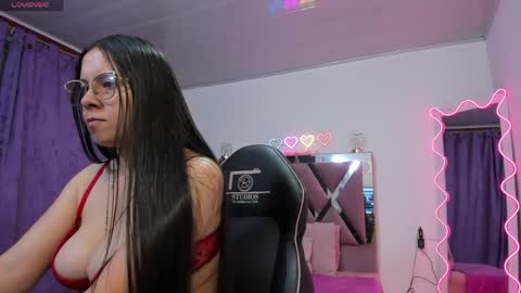 Snapshot of cristy_tay chatting on 05.20.26 cristy_tay online show from 05.20.26