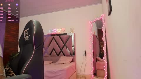 Snapshot of cristy_tay chatting on 05.28.26 cristy_tay online show from 05.28.26