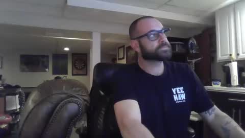 Snapshot of crm400 chatting on 10.31.25 billybasement online show from 10.31.25