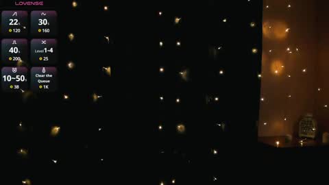 Snapshot of cross_the_line chatting on 12.23.24 xx Amina xx online show from 12.23.24