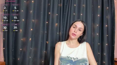 Snapshot of cross_the_line chatting on 01.22.25 xx Amina xx online show from 01.22.25